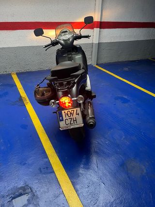 Aprilia Scarabeo 250cc Scooter 2004