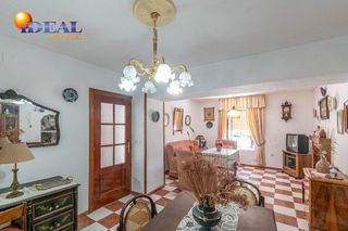 Chalet en venta en Illora