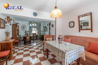 Chalet en venta en Illora
