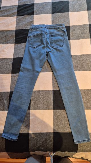 Pantaloni skinny push-up OVS neri e blu