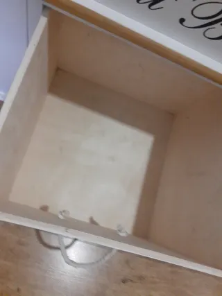 Banco de madera con cajones