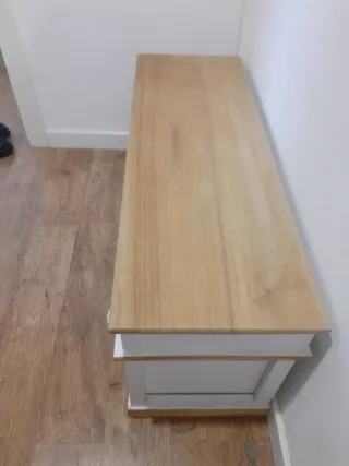Banco de madera con cajones