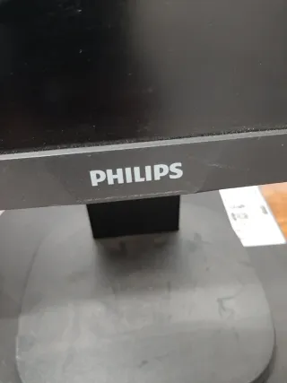 Torre Fujitsu + Pantalla Philips Ajustable