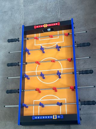 Futbolín nuevo sin estrenar  Tiene su caja