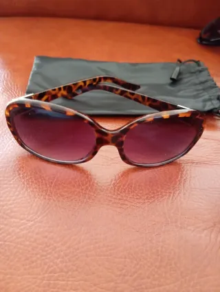 Gafas de sol mujer pasta tortuga.