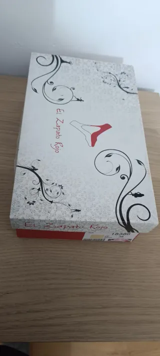 Zapatos EZR negros de tacón con plataforma