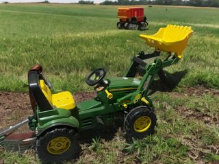 Tractor John Deere de Juguete con Remolque