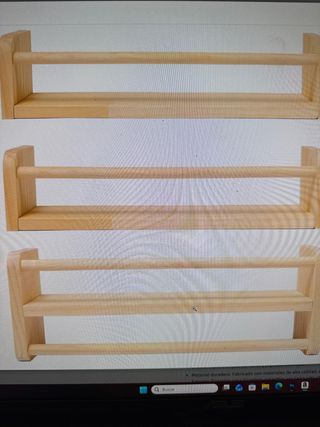 Estanterías pequeñas de madera