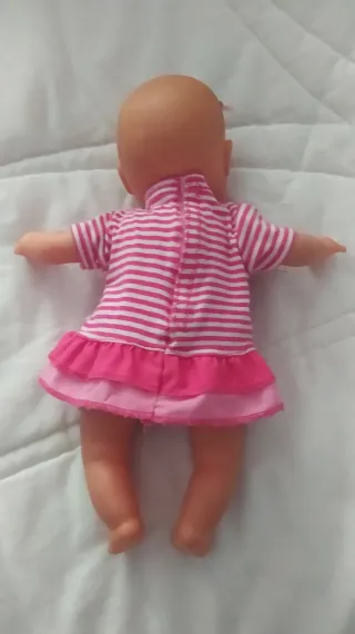 Muñeca Nenuco con biberón