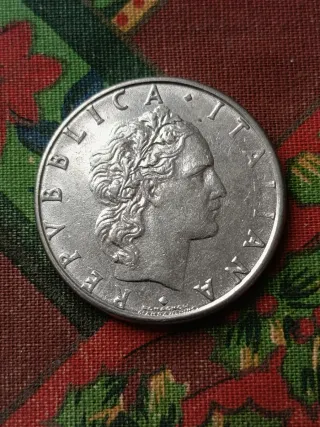 Lote de 13 Monedas Internacionales