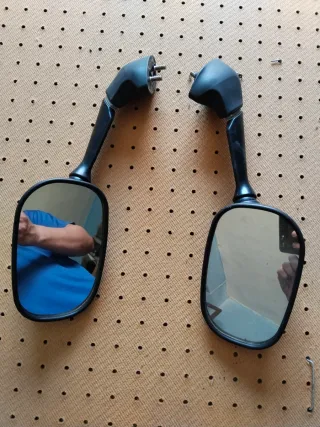 Yamaha R6R Faro y Carenados Azules