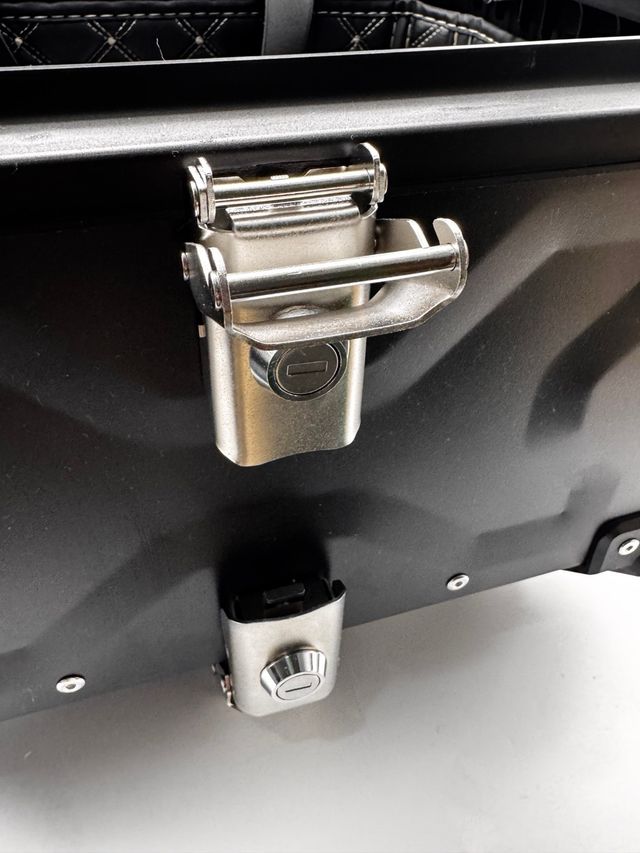 Baúl Moto SRT1 Negro 47x41x39 cm / F1 - miniatura 8