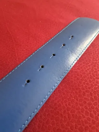 Cintura donna blu con catena dorata