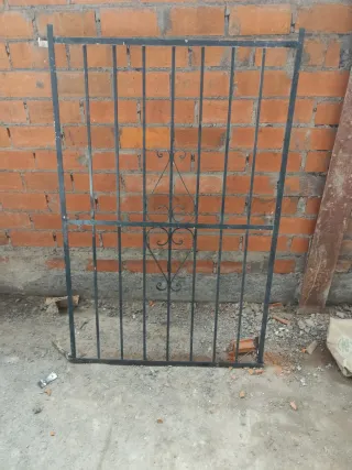 Reja de ventana 0.92x1.40m