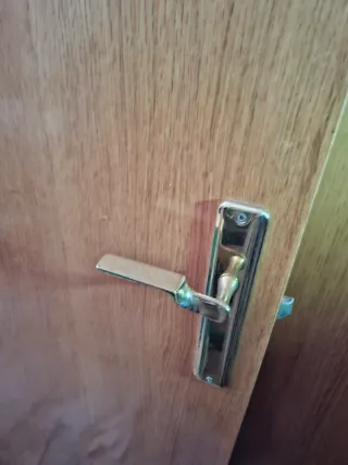 Puerta de madera medidas 2,4x72