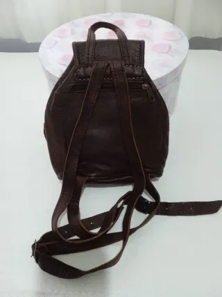 Mochila de cuero burdeos