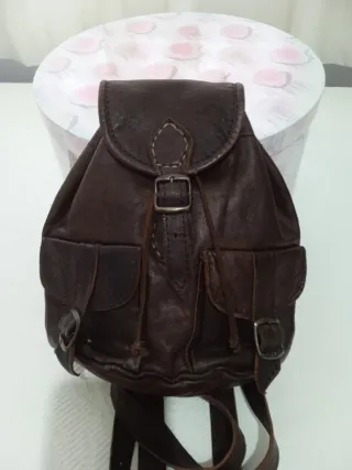 Mochila de cuero burdeos