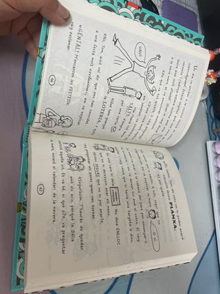 Tom Gates, 21. Relats d'humor genials (catalán)