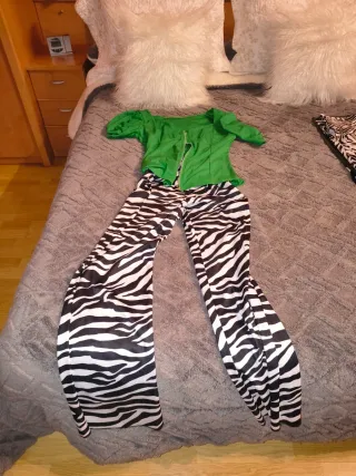 Conjunto Top Verde y Pantalón Cebra