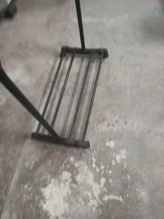 Perchero Metálico Negro