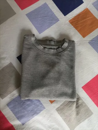 Jersey gris de manga larga