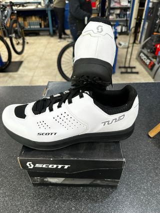 Zapatillas Scott Tuned Lace Talla 43 y 44