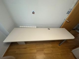 LO REGALO Escritorio Beige y Plateado 20€