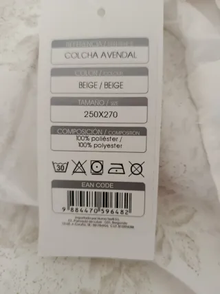 Colcha de invierno floral blanca