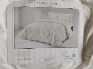 Colcha de invierno floral blanca