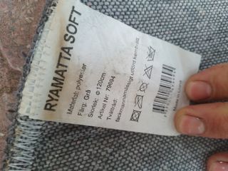 Alfombra redonda gris de tela