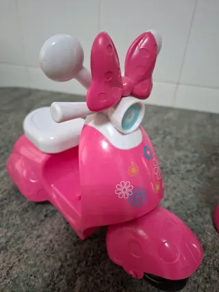 Moto y Muñeca Minnie Mouse Rosa
