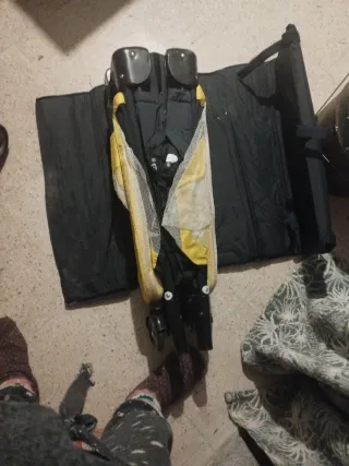 Cuna de viaje plegable