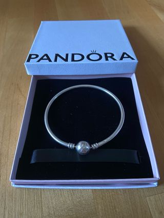 Pulsera Rígida Pandora Edición Cáncer de Mama