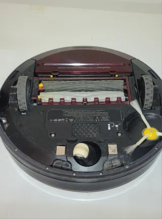 Robot aspirador Roomba 870.