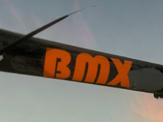 Bicicleta BMX Naranja y Negra