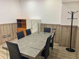 Local comercial en alquiler en Sant Joan Despí