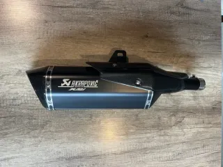 Tubo Escape Slip-On Honda X-ADV 750 y Forza Negro