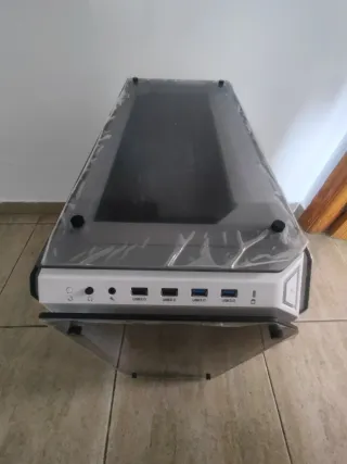 Torre PC Thermaltake View 71 Blanca