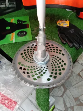 Decespugliatore a ruote + zappetta