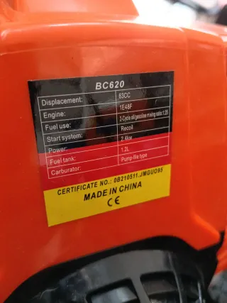 Decespugliatore a ruote + zappetta