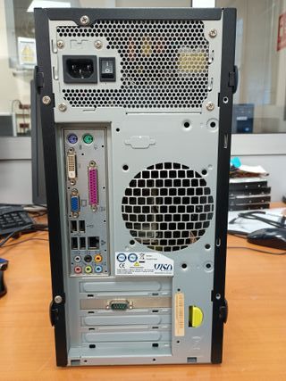 Torre PC VISA Pentium Ideal Retroinformatica