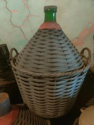 Damigiane in vetro per alimenti