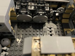 Lego Halcón Milenario