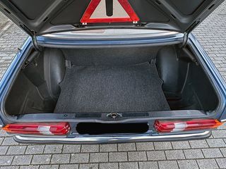 MERCEDES BENZ 300D SERIE W123 HISTORICO 1982