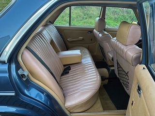 MERCEDES BENZ 300D SERIE W123 HISTORICO 1982