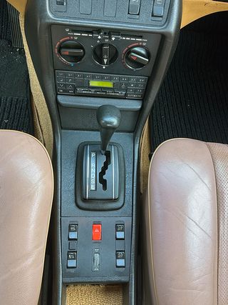 MERCEDES BENZ 300D SERIE W123 HISTORICO 1982