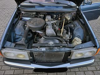 MERCEDES BENZ 300D SERIE W123 HISTORICO 1982