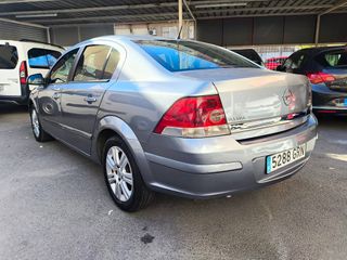 Opel Astra 2009