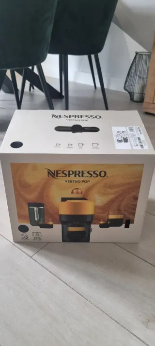 Cafetera Nespresso Vertuo Negra