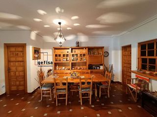 Chalet en venta en Valdepeñas